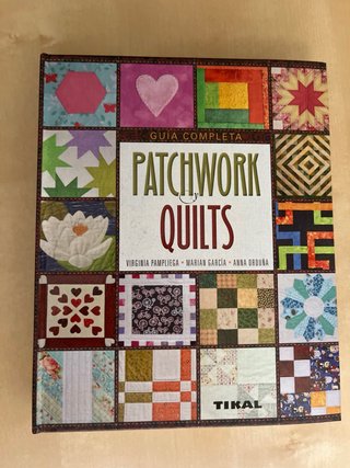 Lote 4 libros de patchwork y costura