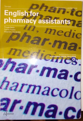 LIBROS DE 1 AÑO DE GM  DE FARMACIA Y PARAFARM