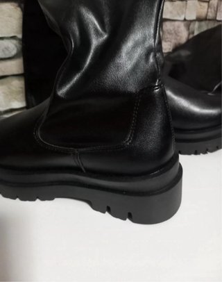 Botas altas negras