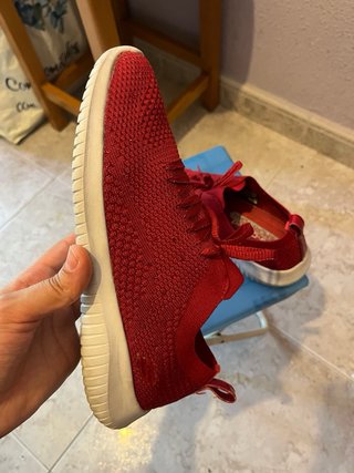 Zapatilla Deportiva Mujer Roja