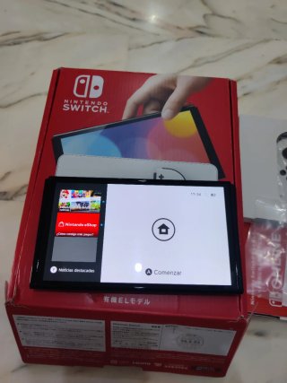Nintendo Switch OLED Bianca e Nera