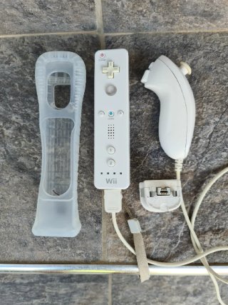 Mando Wii + Nunchuk + Funda + Accesorio