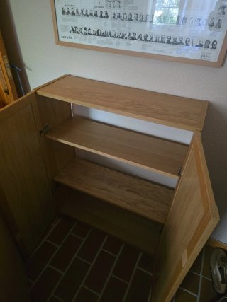 Estantería/Librero Ikea Billy con puertas Oxberg