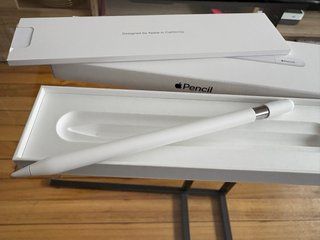 Apple Pencil USB-C | Como nuevo + funda de regalo