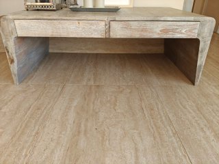 Mesa de madera estilo rústicoadwra maciza con 2 ca