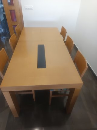 Mesa de comedor con 6 sillas