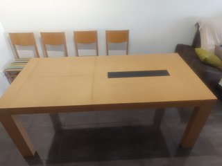 Mesa de comedor con 6 sillas