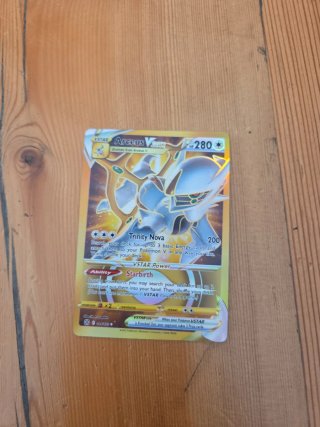Carta Pokémon VSTAR Arceus SAR