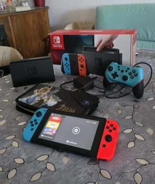 Nintendo Switch + Accessori