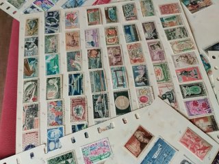 Lote 29 hojas sellos Francia