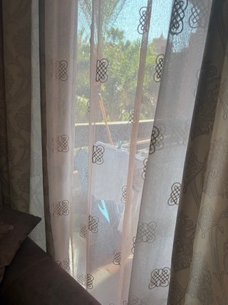 Cortinas gris y blanco
