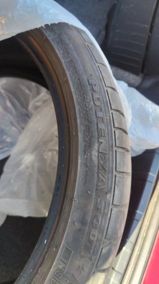 Neumático Bridgestone 225/40/18