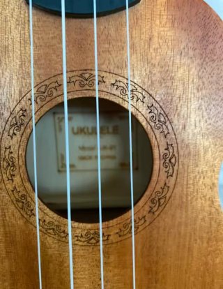 Ukelele madera caoba nuevo a estrenar
