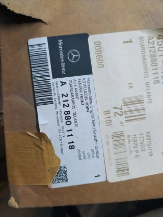 Aleta delantera izquierda w212