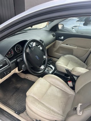 Ford Mondeo 2002