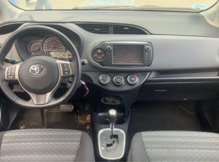 Toyota Yaris 1.3 automatico 66000kms
