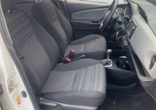 Toyota Yaris 1.3 automatico 66000kms