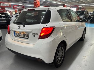 Toyota Yaris 1.3 automatico 66000kms