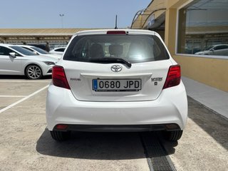 Toyota Yaris 1.3 automatico 66000kms