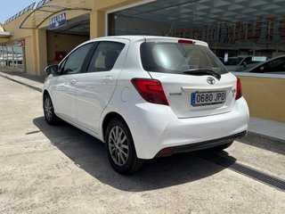 Toyota Yaris 1.3 automatico 66000kms
