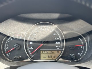 Toyota Yaris 1.3 automatico 66000kms