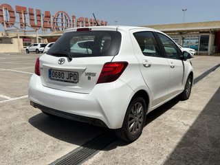 Toyota Yaris 1.3 automatico 66000kms