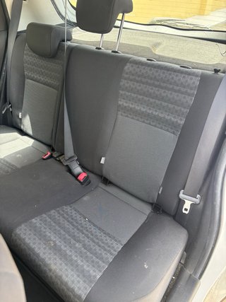 Toyota Yaris 1.3 automatico 66000kms
