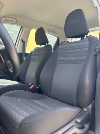 Toyota Yaris 1.3 automatico 66000kms