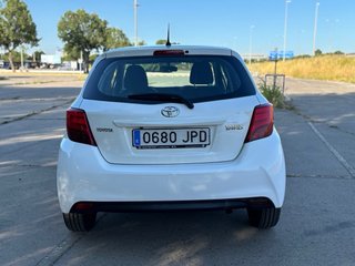TOYOTA YARIS Active AUTO 2016 Etiqueta C