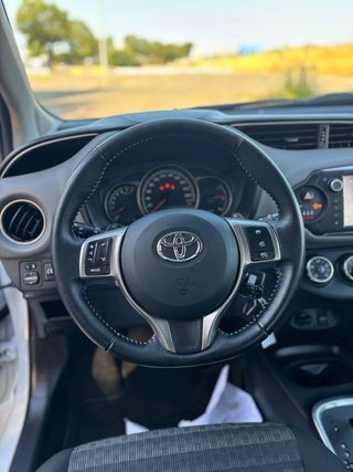 TOYOTA YARIS Active AUTO 2016 Etiqueta C