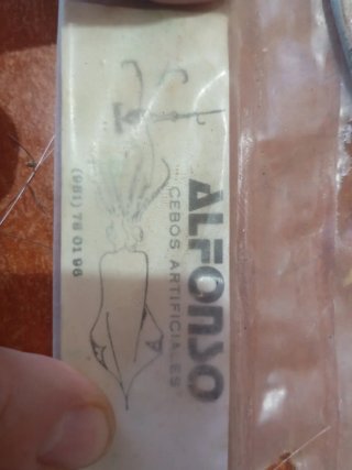 Señuelo de pesca marca Alfonso