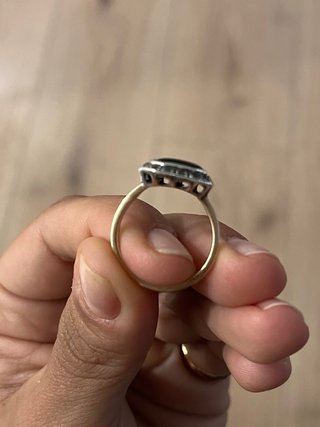 Anillo vintage con piedra negra