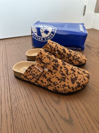 Zuecos Birkenstock pelo leopardo
