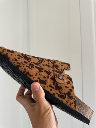Zuecos Birkenstock pelo leopardo