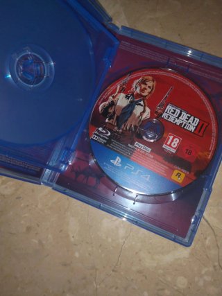 PACCHETTO FIFA 22+RED DEAD REDEMPTION II
