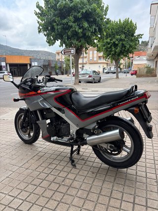 Kawasaki GPZ500 Sportbike Manual