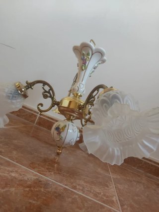 Lampara de 3 luces con detalles florales