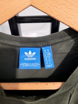 Camiseta Adidas Verde Militar Logo