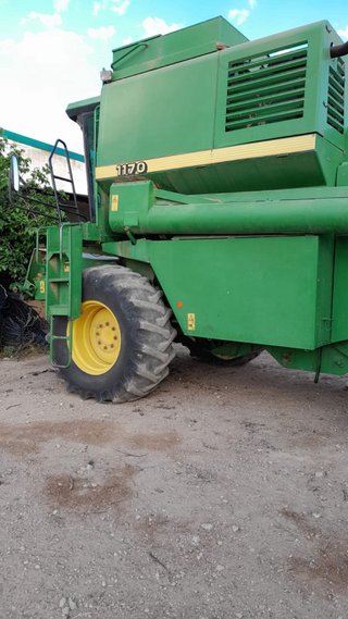 Cosechadora John Deere 1170