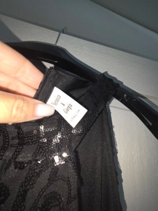 Abito da sera nero con paillettes