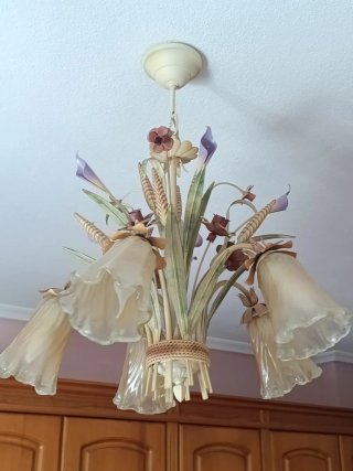 Lámparas colgantes estilo floral