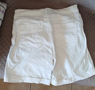 Bermudas SoyaConcept