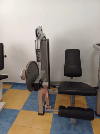 Máquina de cuádriceps  Adan Sport