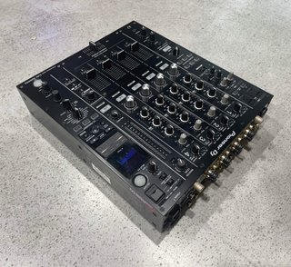 Pioneer DJ DJM-900NXS2