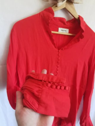 Blusa viscosa Roja Botones