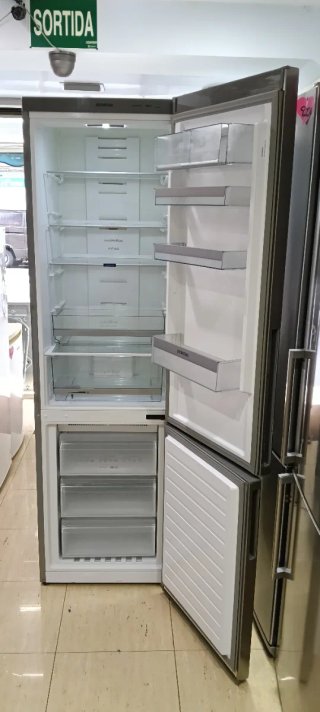 Nevera Siemens Acero Inoxidable 200 X 60 X 64 cm