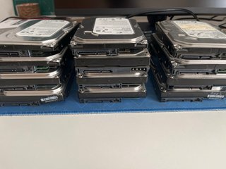 Lote 12 Discos Duros HDD Hitachi Seagate etc 6TB!