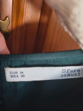 Blusa Sfera Satén Verde Talla M