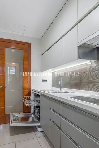 Piso en alquiler en Sanchinarro en Madrid