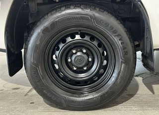 Toyota Hilux  2.4D-4D Cabina Doble GX